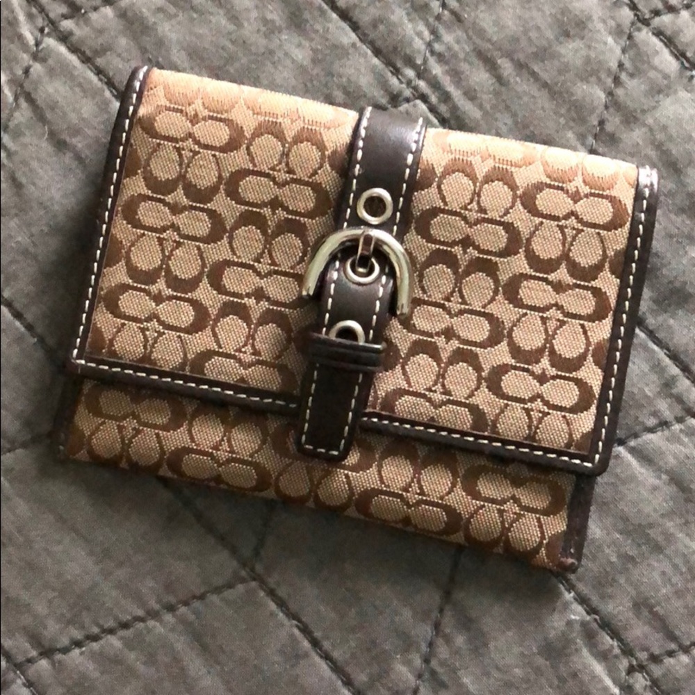 Coach signature wallet/cardholder